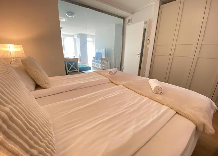 Апартаменты Hip Riverview Bestern